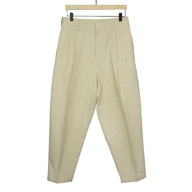 Formal Dress Pants-Long pleat tapered trousers in ivory paper and cotton