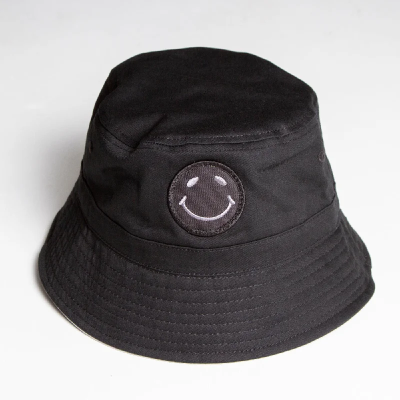 Casual Dad Hat-BB Smiley - Bucket Hat - Black